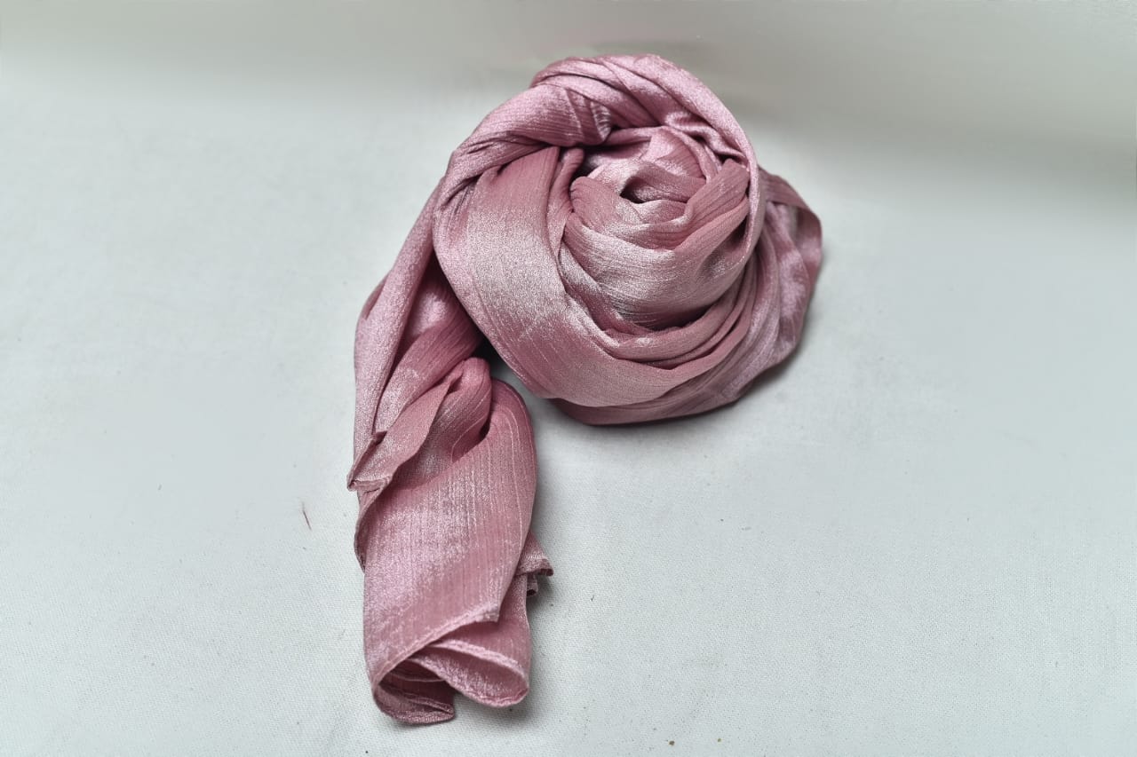 Flowery Pink Crinkle Silk Hijab –  Subtle Shine, Ultimate Comfort